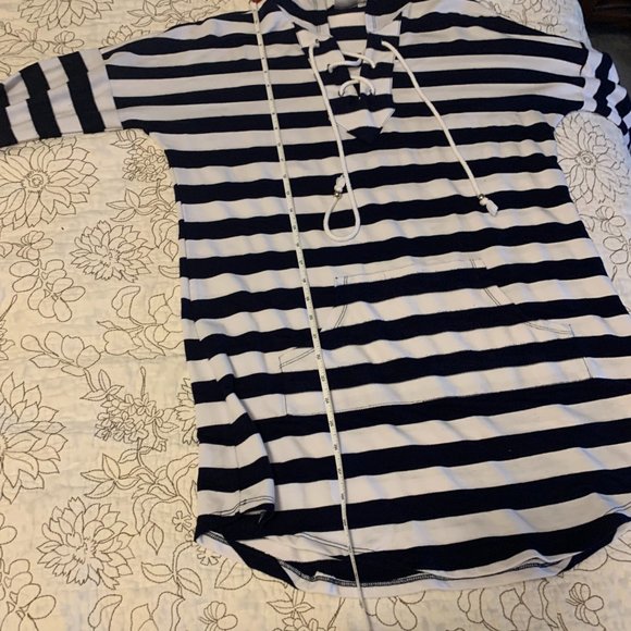 Beachy Cover-Up - Picture 9 of 11